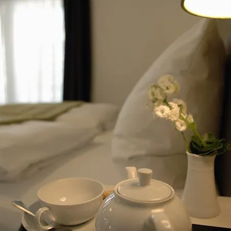 Zum Ξενοδοχείο 3*