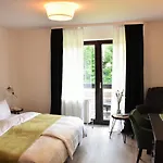 Zum 3*