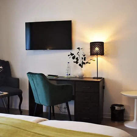 Hotel Zum 3*